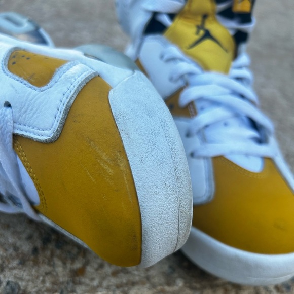 Jordan 6 Retro Yellow Ochre | Men’s 8.5 - Picture 11 of 15